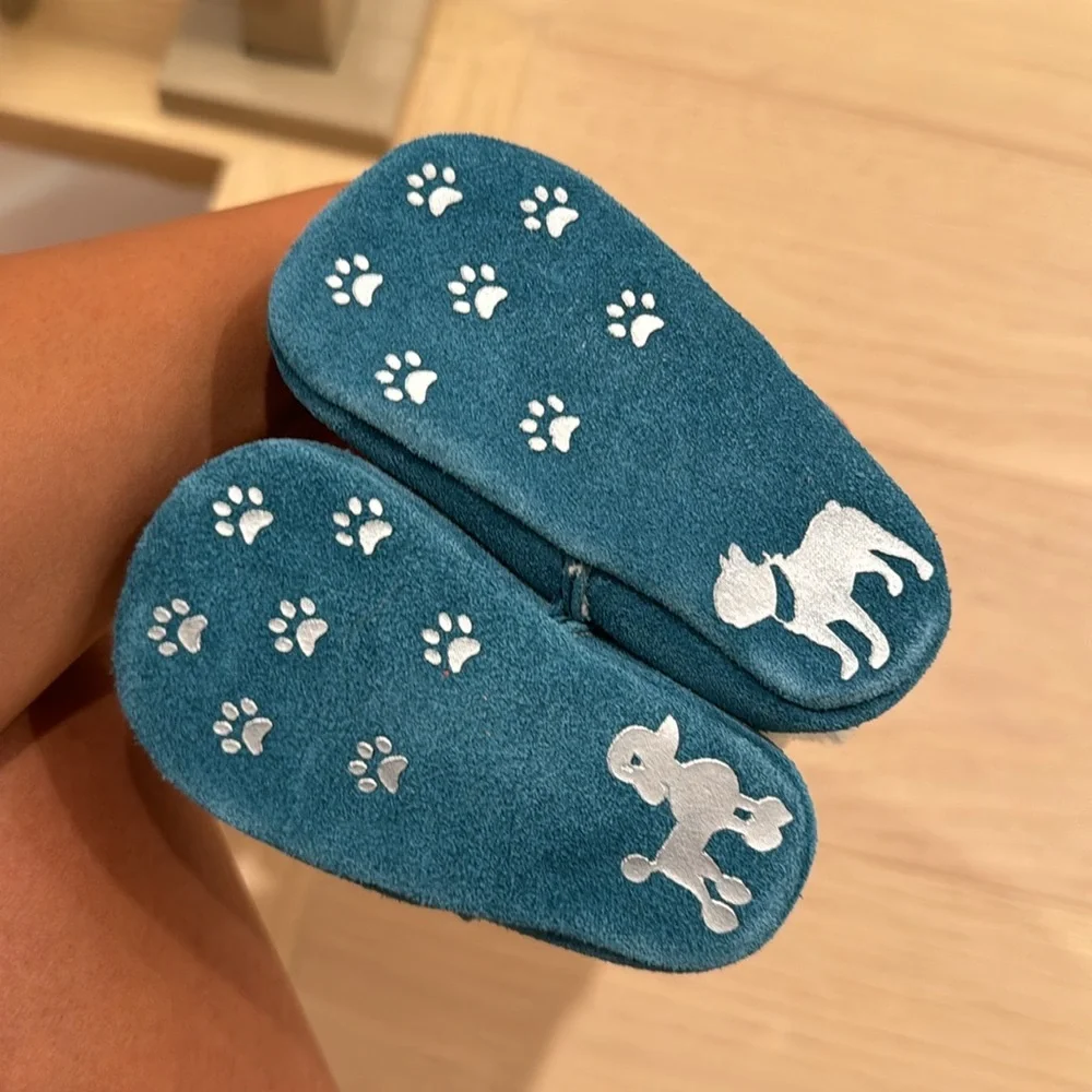 Baby slippers size 2